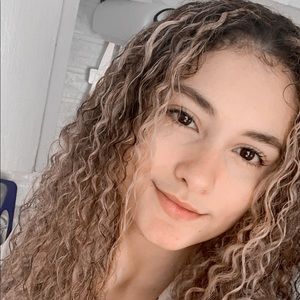 Meet your Posher, Shannel